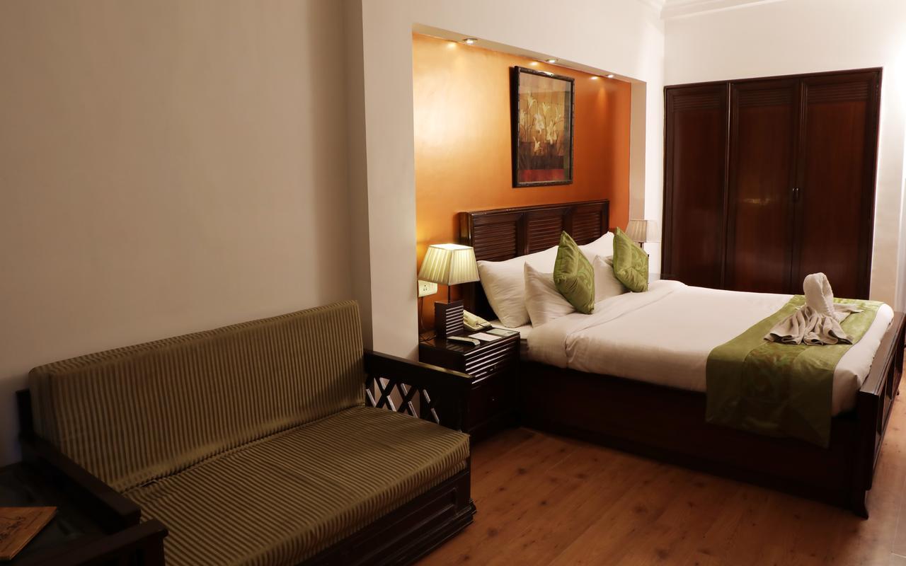 Hotel Baljees Regency Shimla Exterior photo